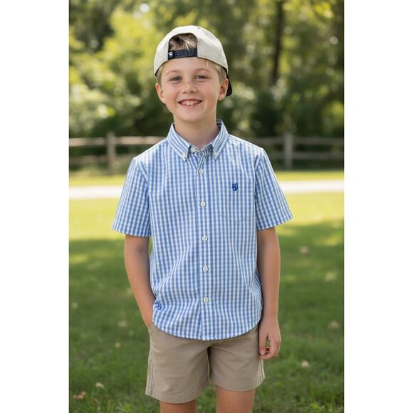 Chaps Boys’ Blue & White Seersucker Short Sleeve Button-Down Shirt – Size 5 - Picture 1 of 6
